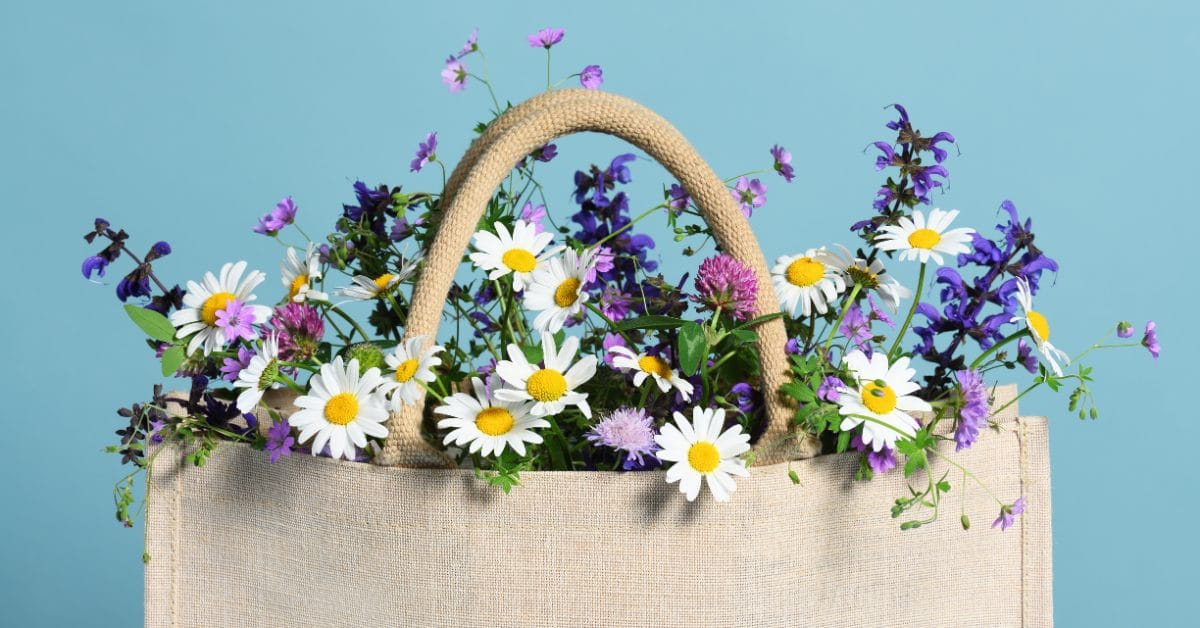 15 Thoughtful Gifts for Event Attendees