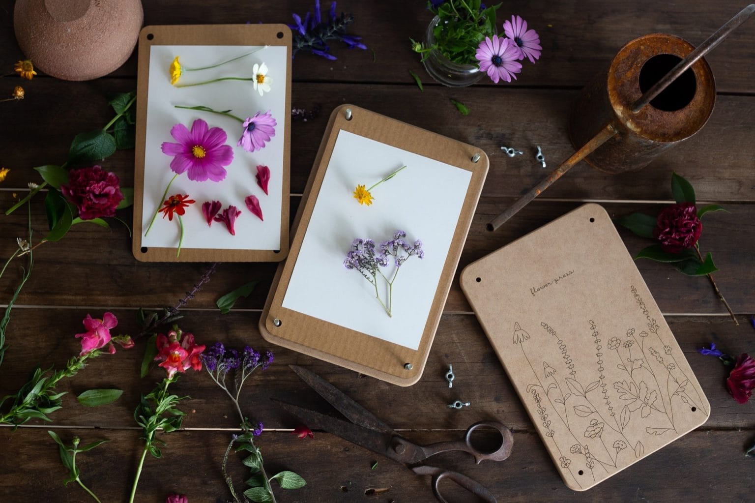 How to Make a Pressed Flower Frame