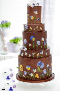 Learn how to make a pressed edible flower cake